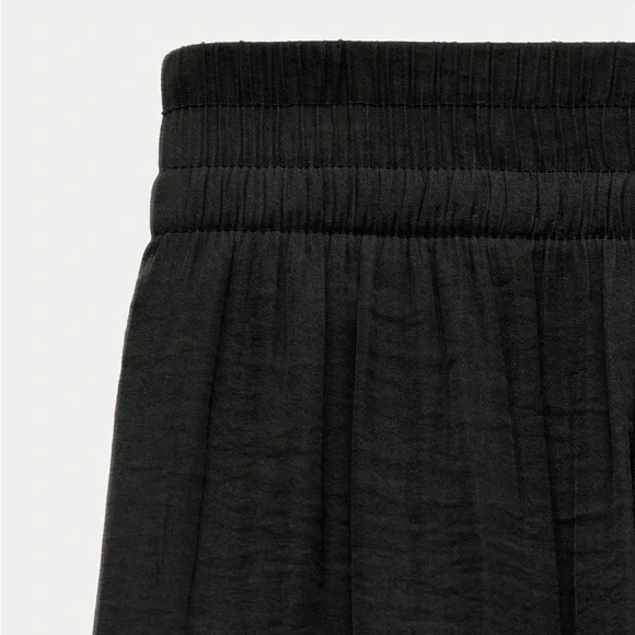 NWT ZARA KHAKI SHINY WIDE LEG PANTS TROUSERS Size S. Black . Pre owned like new - Picture 5 of 12